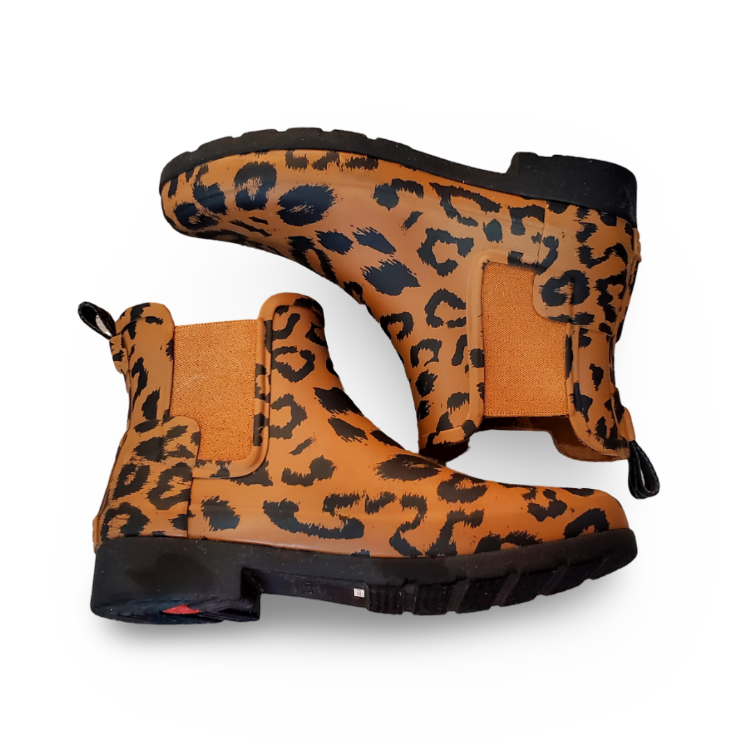 Hunter Boots Cheetah Print Waterproof Chelsea Rain Boot Women s Sz 7 Just Fabulous Consignment Boutique