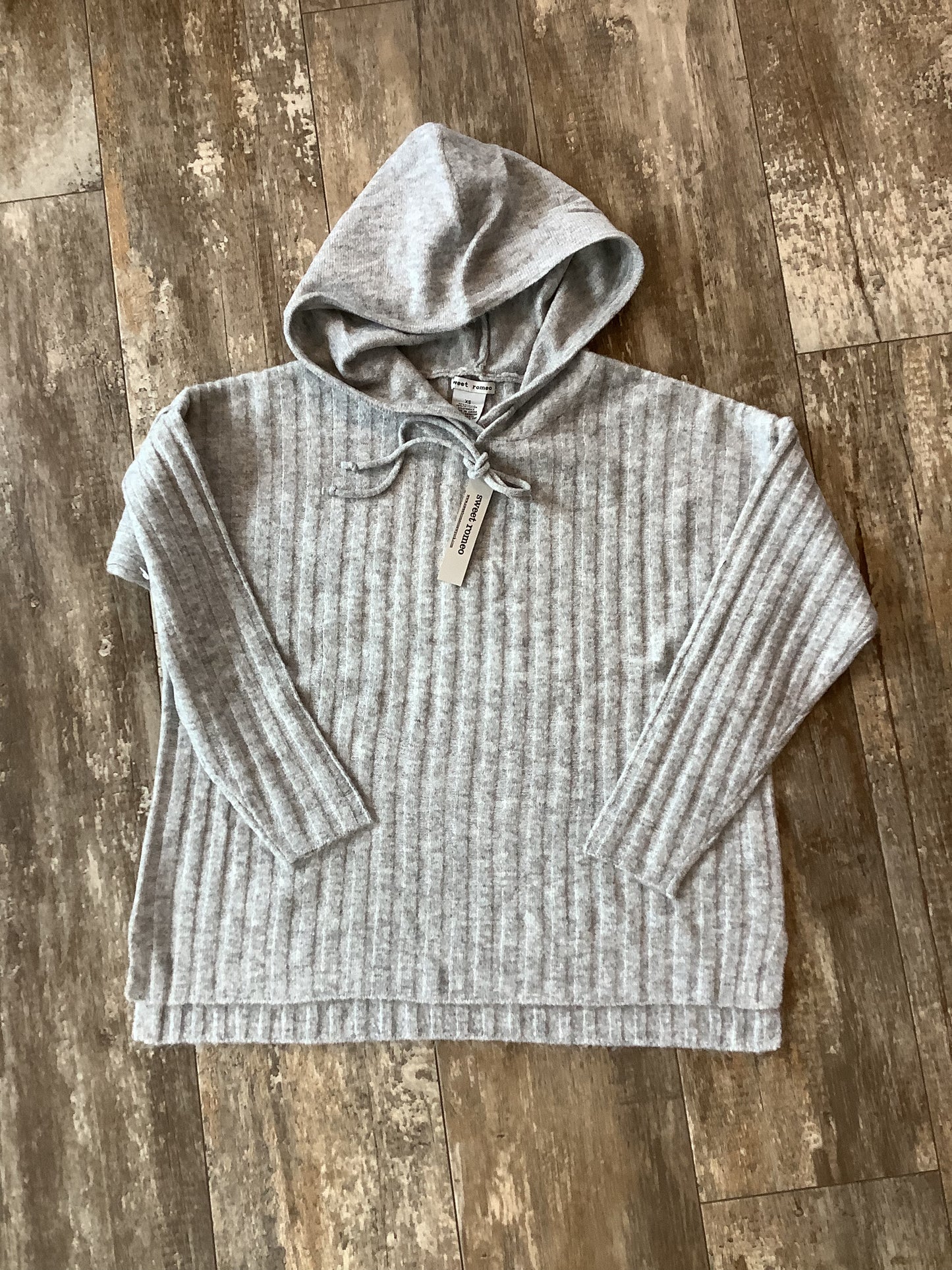 Sweet Romeo Long Sleeve Crop Top w/Hoodie Sz X-Small