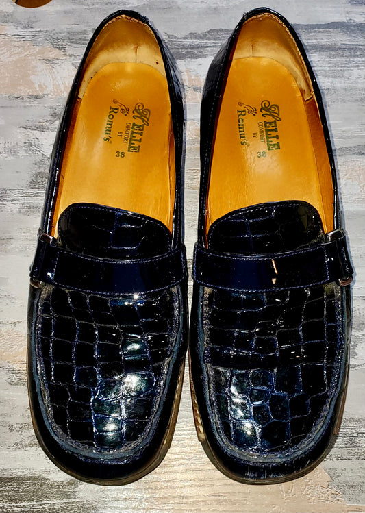 Helle Comfort by Romu’s Patent Leather Crocodile Embossed Loafer Sz 38/7.5