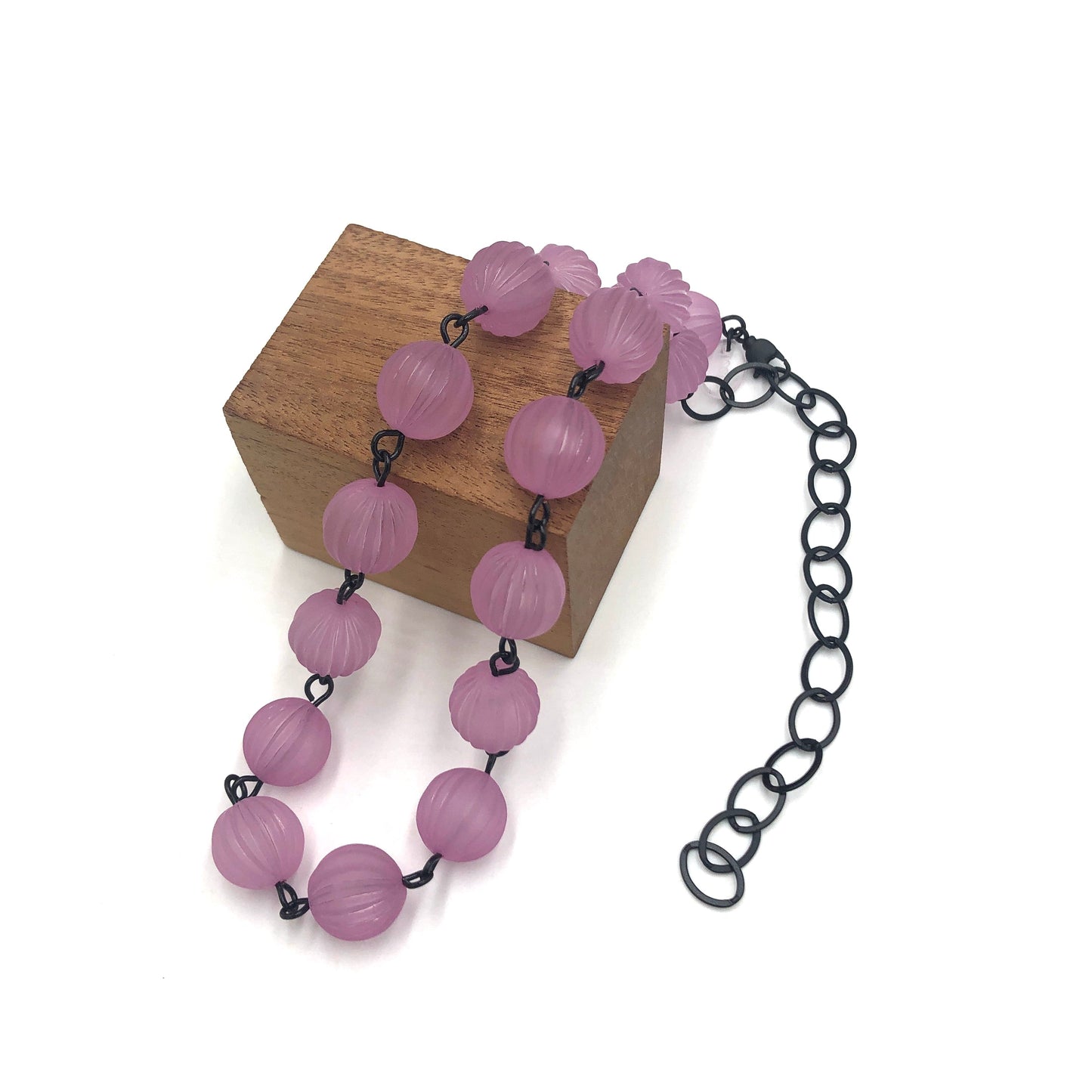 Amethyst Frosted Scalloped Amelia Necklace